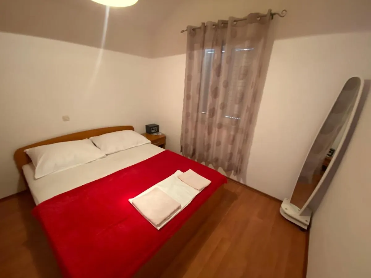 Apartmani Anita Stari Grad 0*,  Horvátország